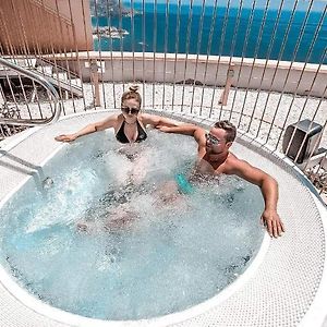 Intempo Luxury Sky View & Spa Resort